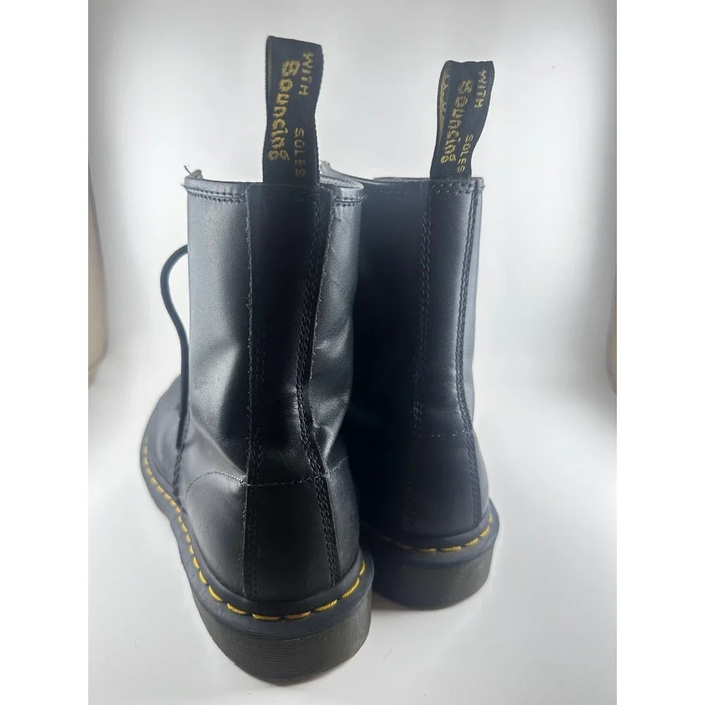 Dr. Martens Men’s Size 9 Black Leather 8-Eye Lace Up Combat Boots
